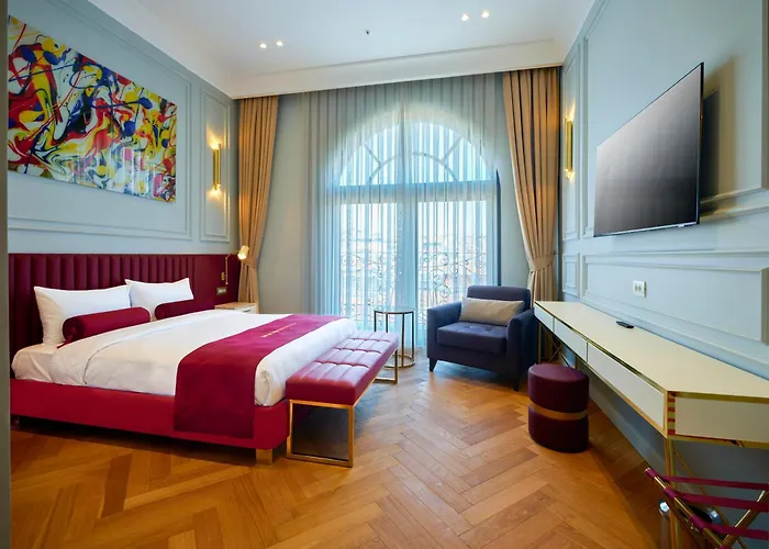 New Inn Hotel Old Town